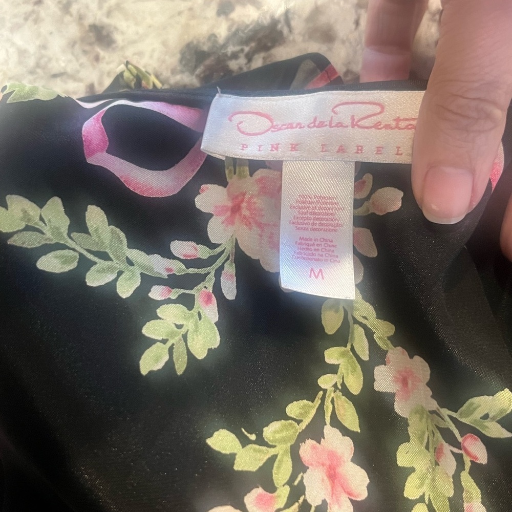 BEAUTIFUL Oscar De La Renta Pink Label
size Medium dressing robe - Picture 3 of 3